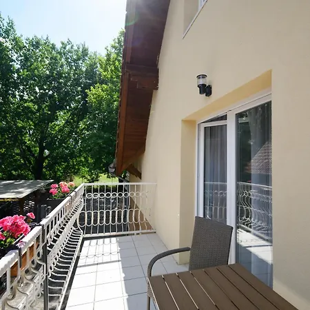 Molnar Pensionat 3*